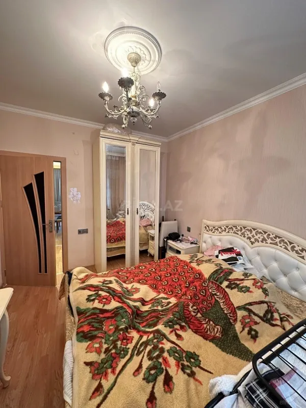 Satılır 2 otaqlı mənzil 60 m²