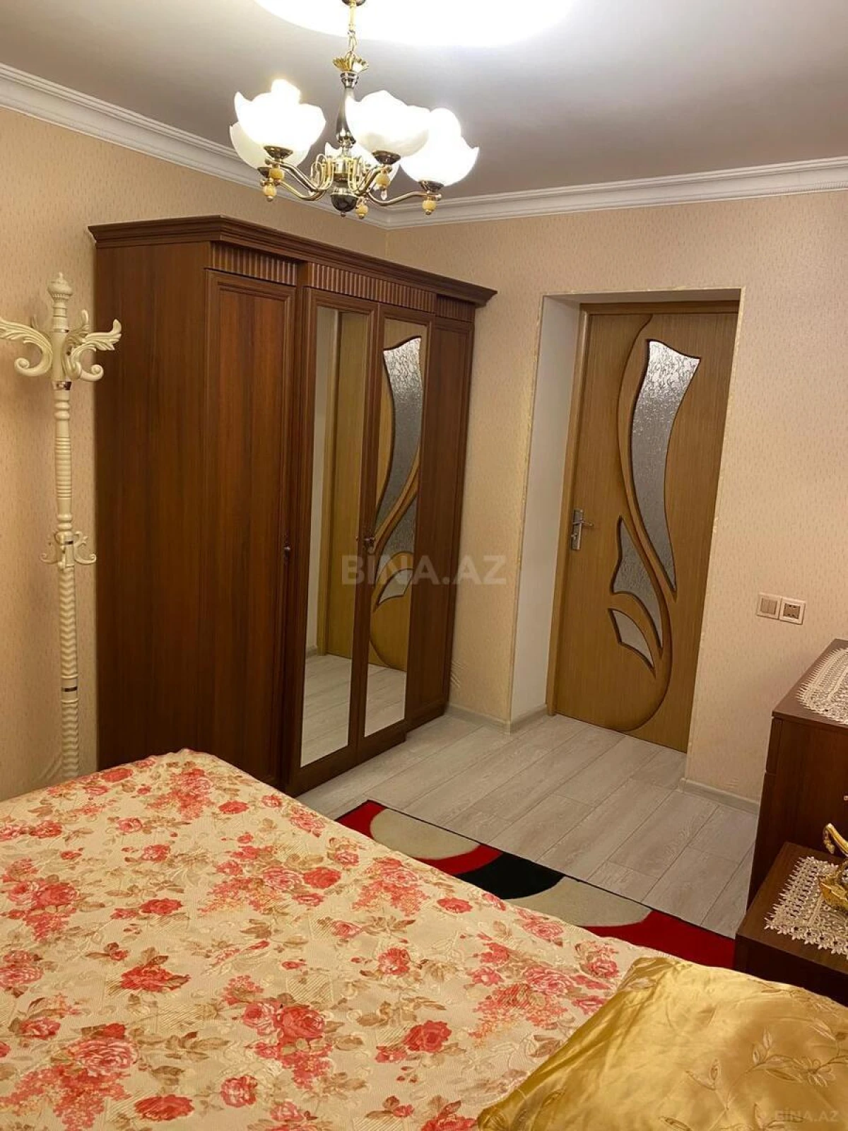 Kirayə verilir 6 otaqlı həyət evi 200 m²