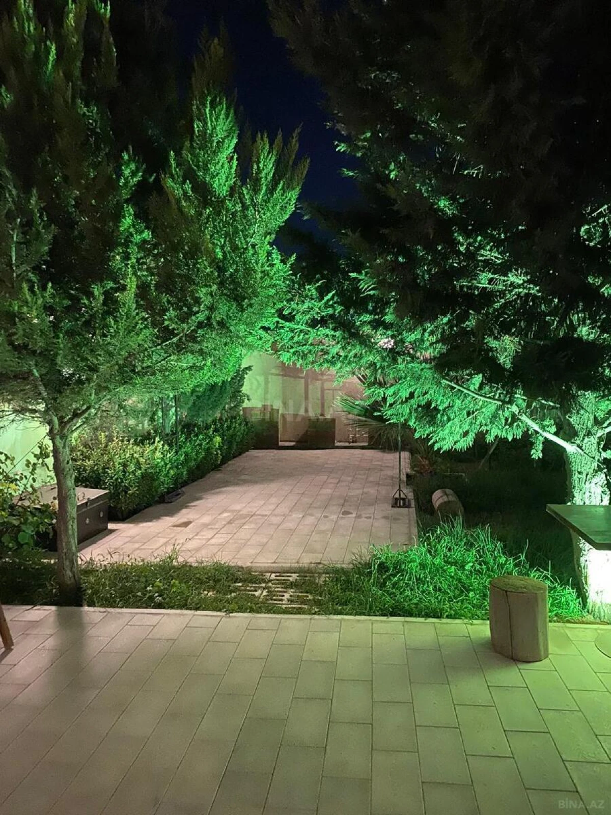 Kirayə verilir 6 otaqlı həyət evi 200 m²