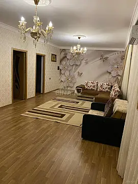 Kirayə verilir 6 otaqlı həyət evi 200 m²