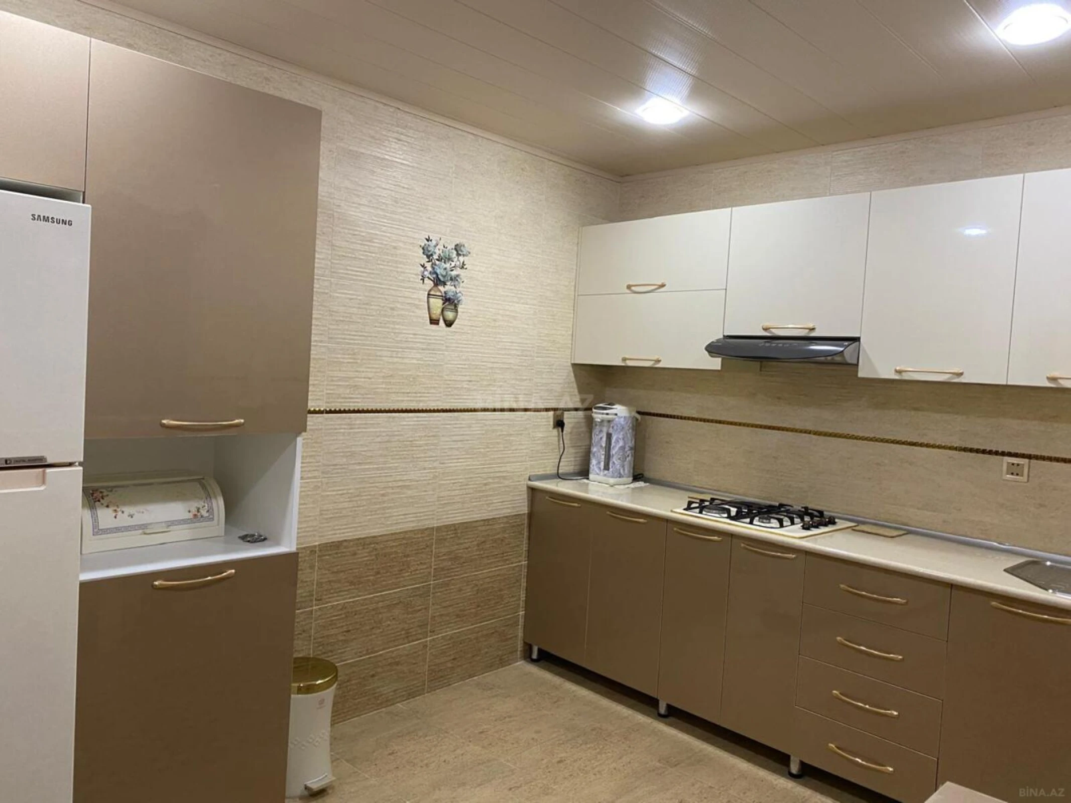 Kirayə verilir 6 otaqlı həyət evi 200 m²