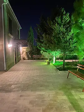 Kirayə verilir 6 otaqlı həyət evi 200 m²