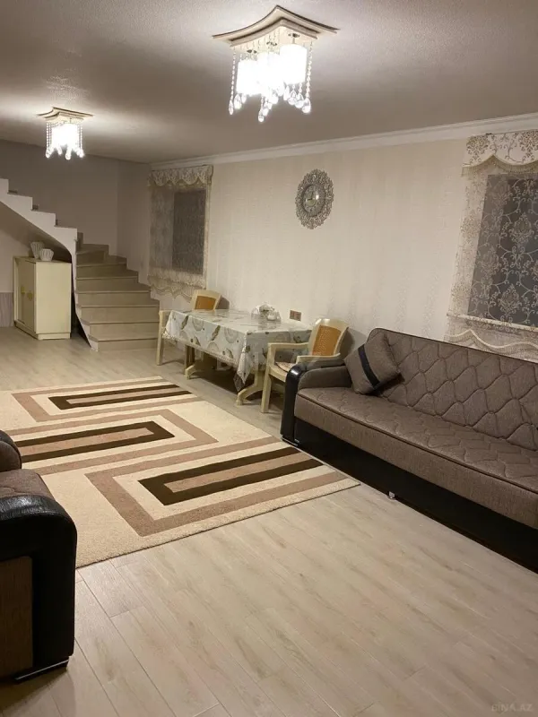 Kirayə verilir 6 otaqlı həyət evi 200 m²