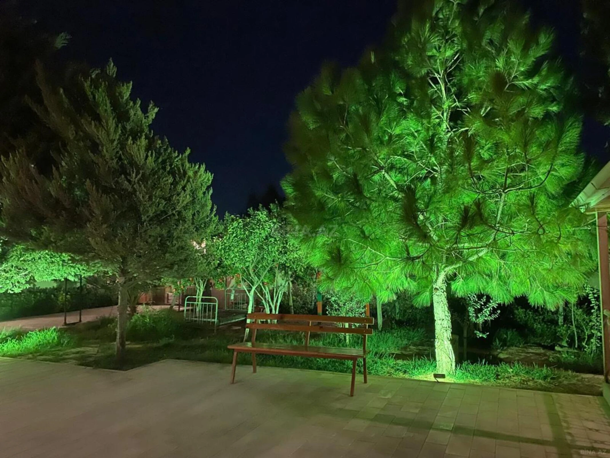 Kirayə verilir 6 otaqlı həyət evi 200 m²