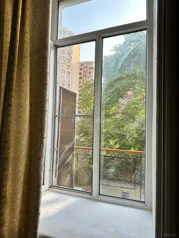 Satılır 2 otaqlı mənzil 70 m²