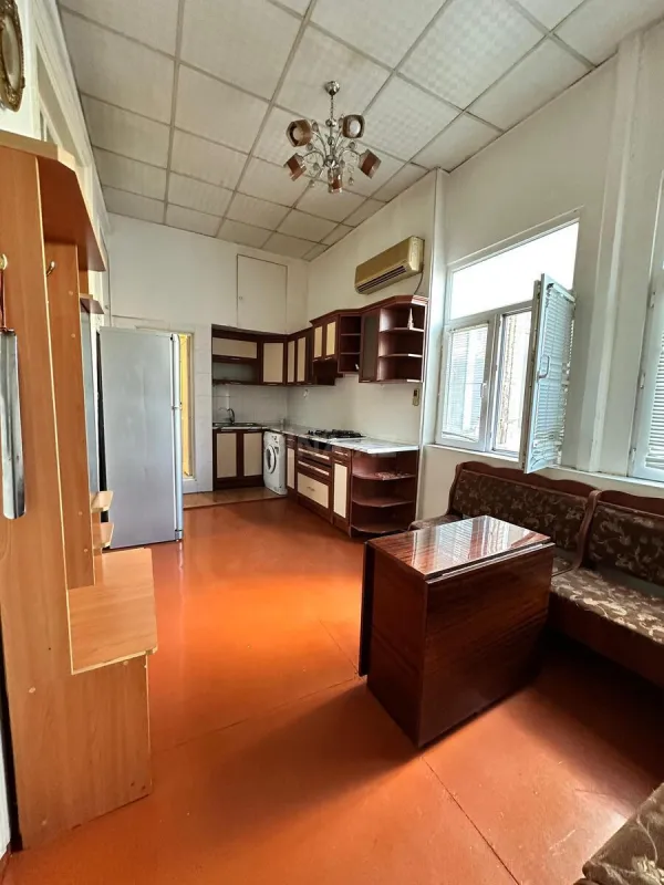 Satılır 2 otaqlı mənzil 70 m²