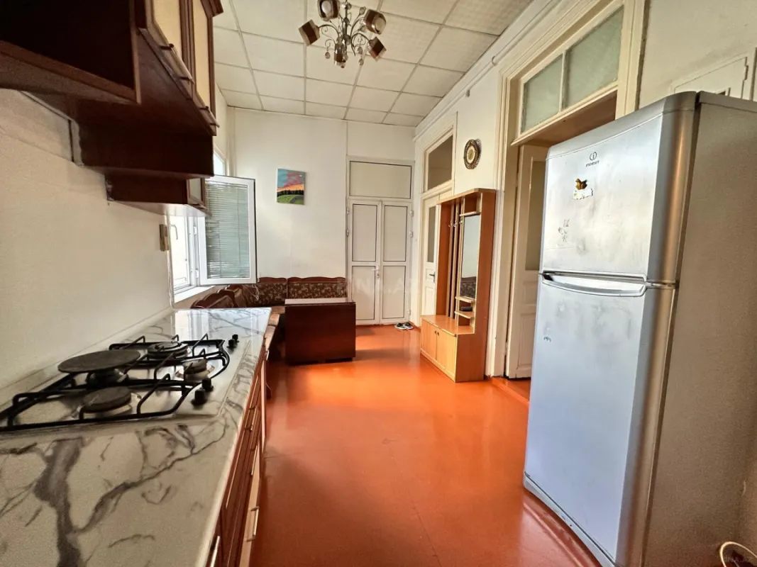 Satılır 2 otaqlı mənzil 70 m²