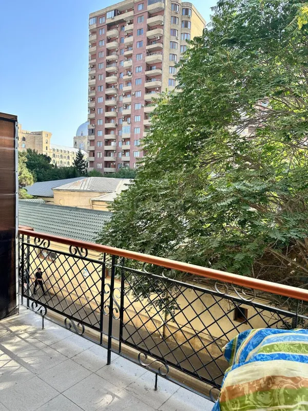 Satılır 2 otaqlı mənzil 70 m²