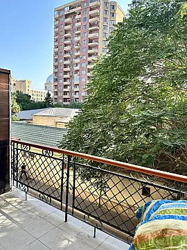 Satılır 2 otaqlı mənzil 70 m² — Bakı, Nizami 2 otaq 70.00 m²