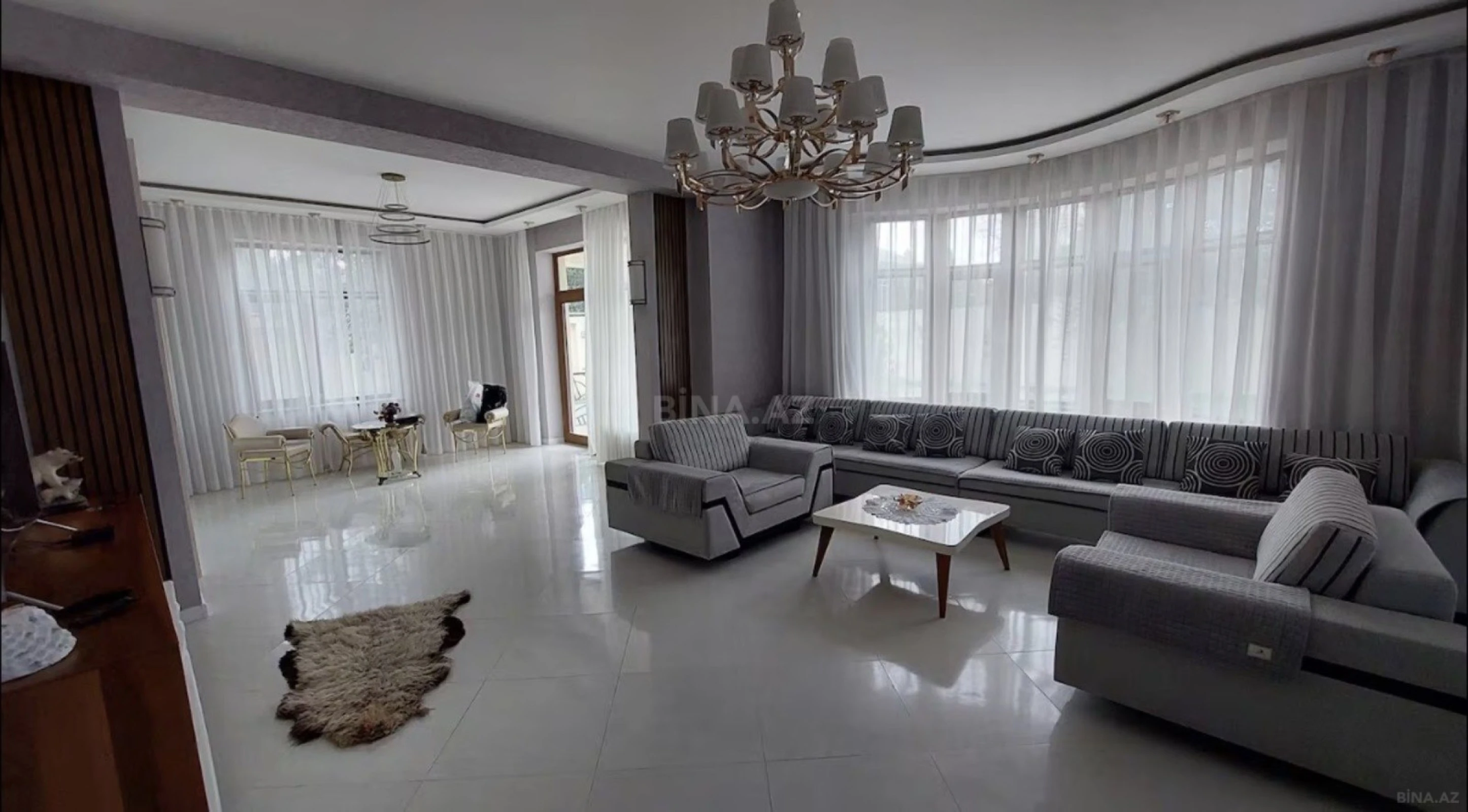 Kirayə verilir 6 otaqlı həyət evi 360 m²