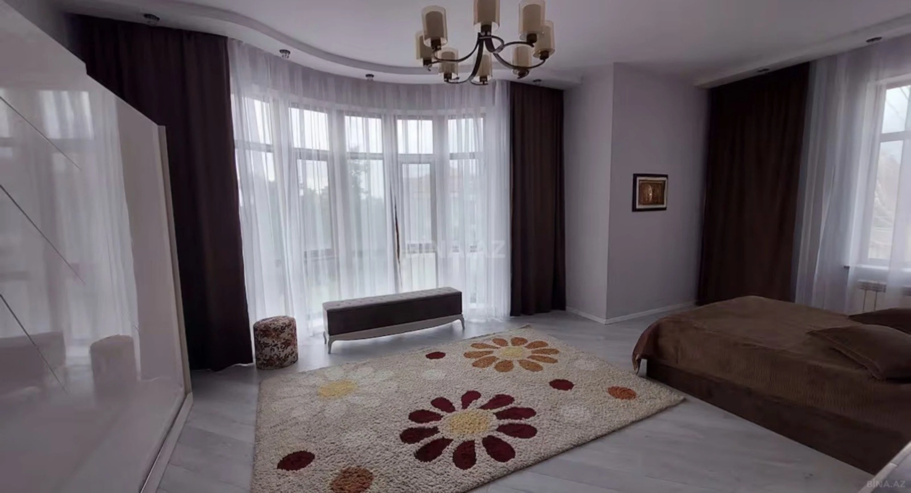 Kirayə verilir 6 otaqlı həyət evi 360 m²