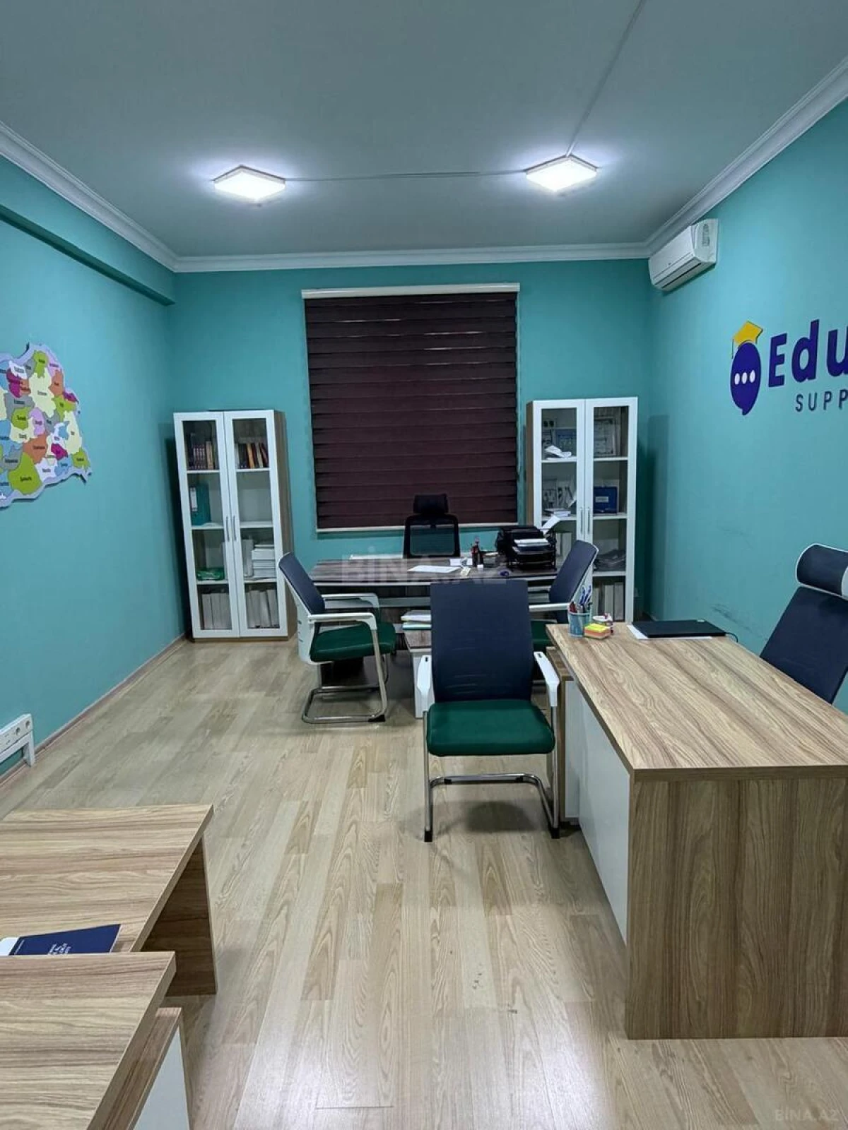 Kirayə verilir 4 otaqlı ofis 142 m²