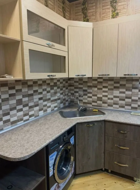 Kirayə verilir 2 otaqlı mənzil 70 m²