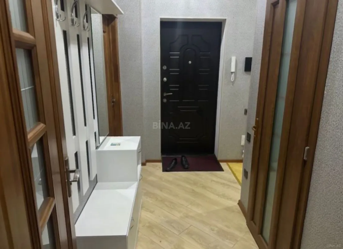 Kirayə verilir 2 otaqlı mənzil 70 m²