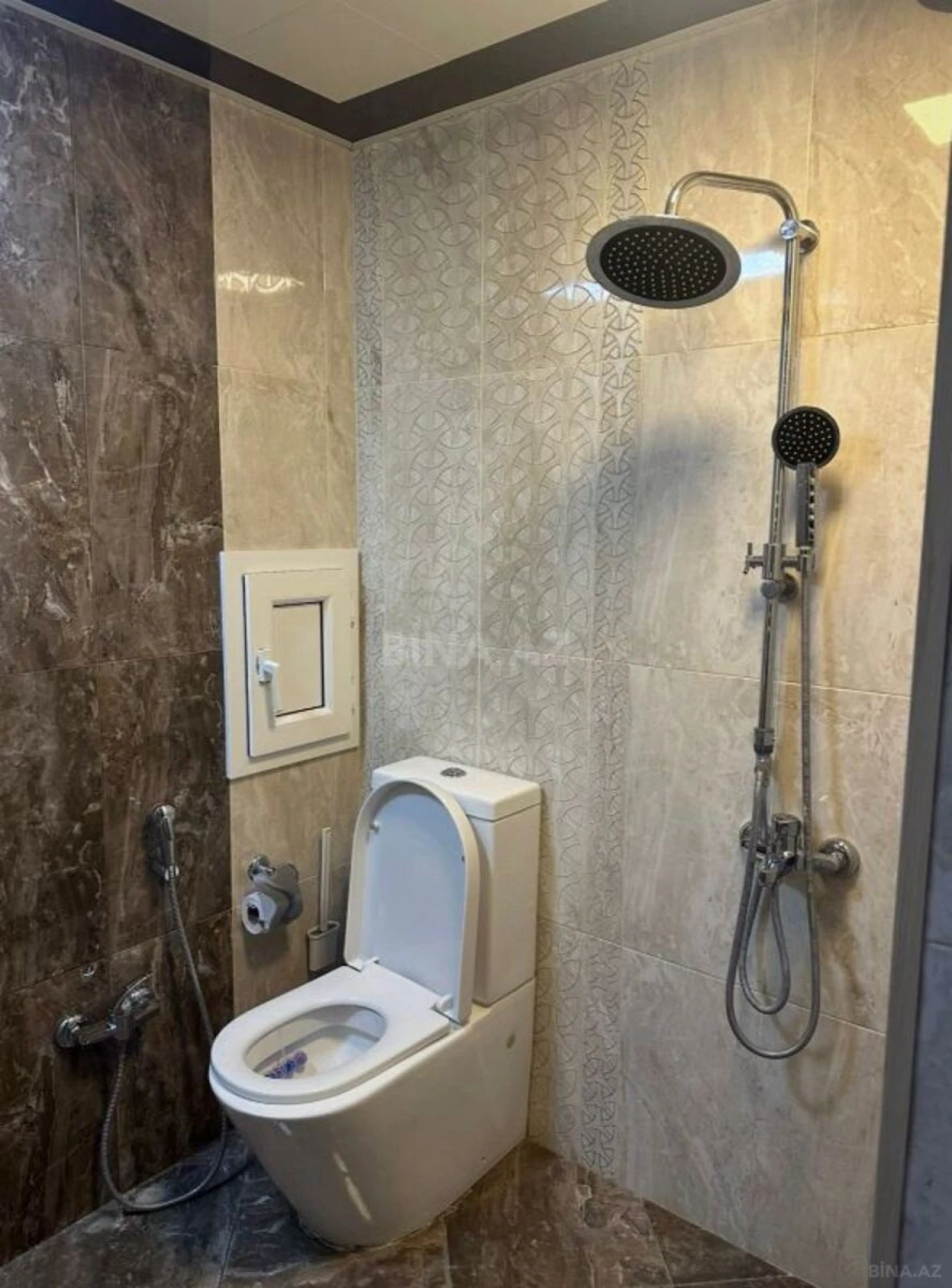 Kirayə verilir 2 otaqlı mənzil 70 m²