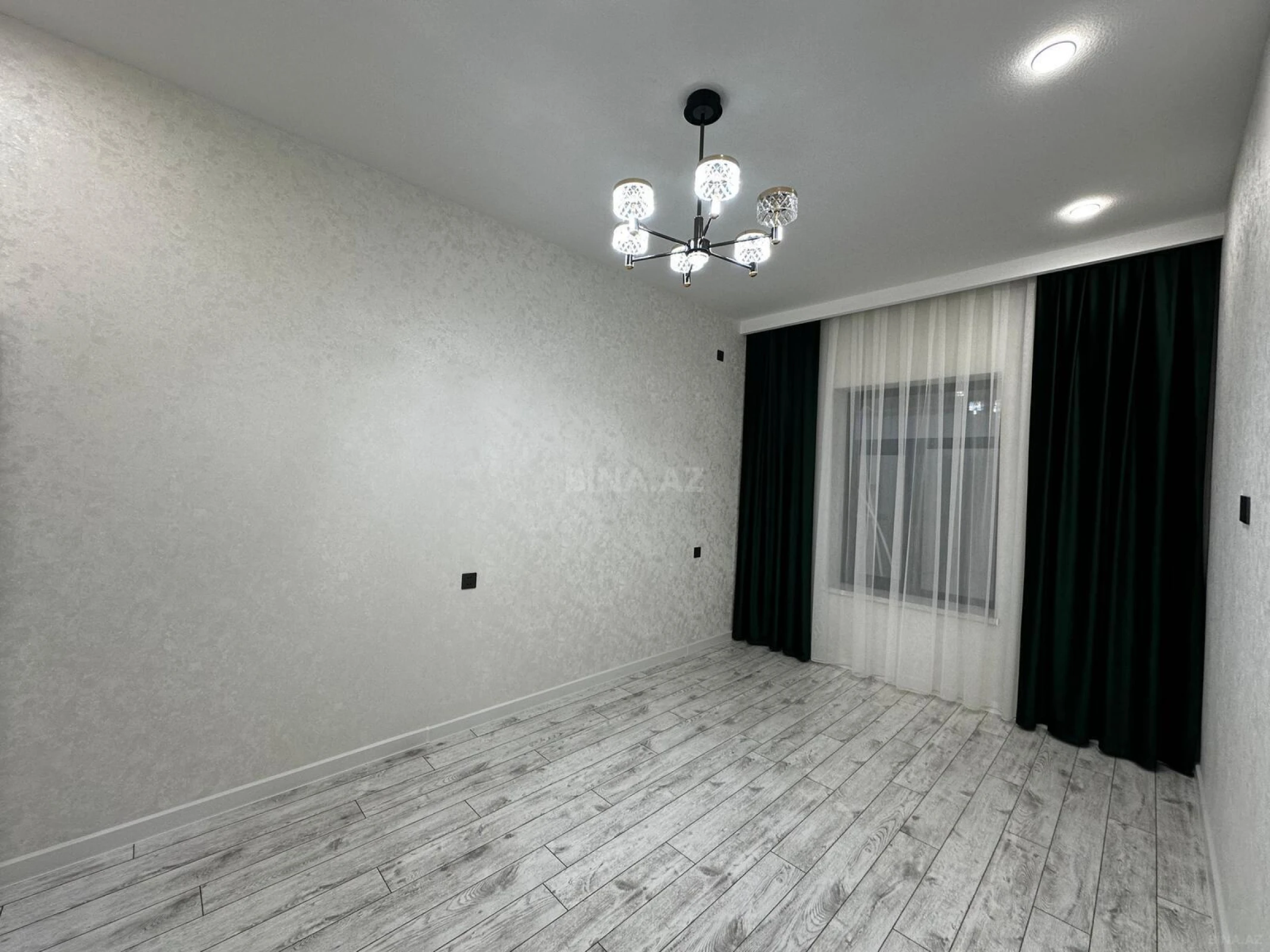 Satılır 4 otaqlı həyət evi 140 m²