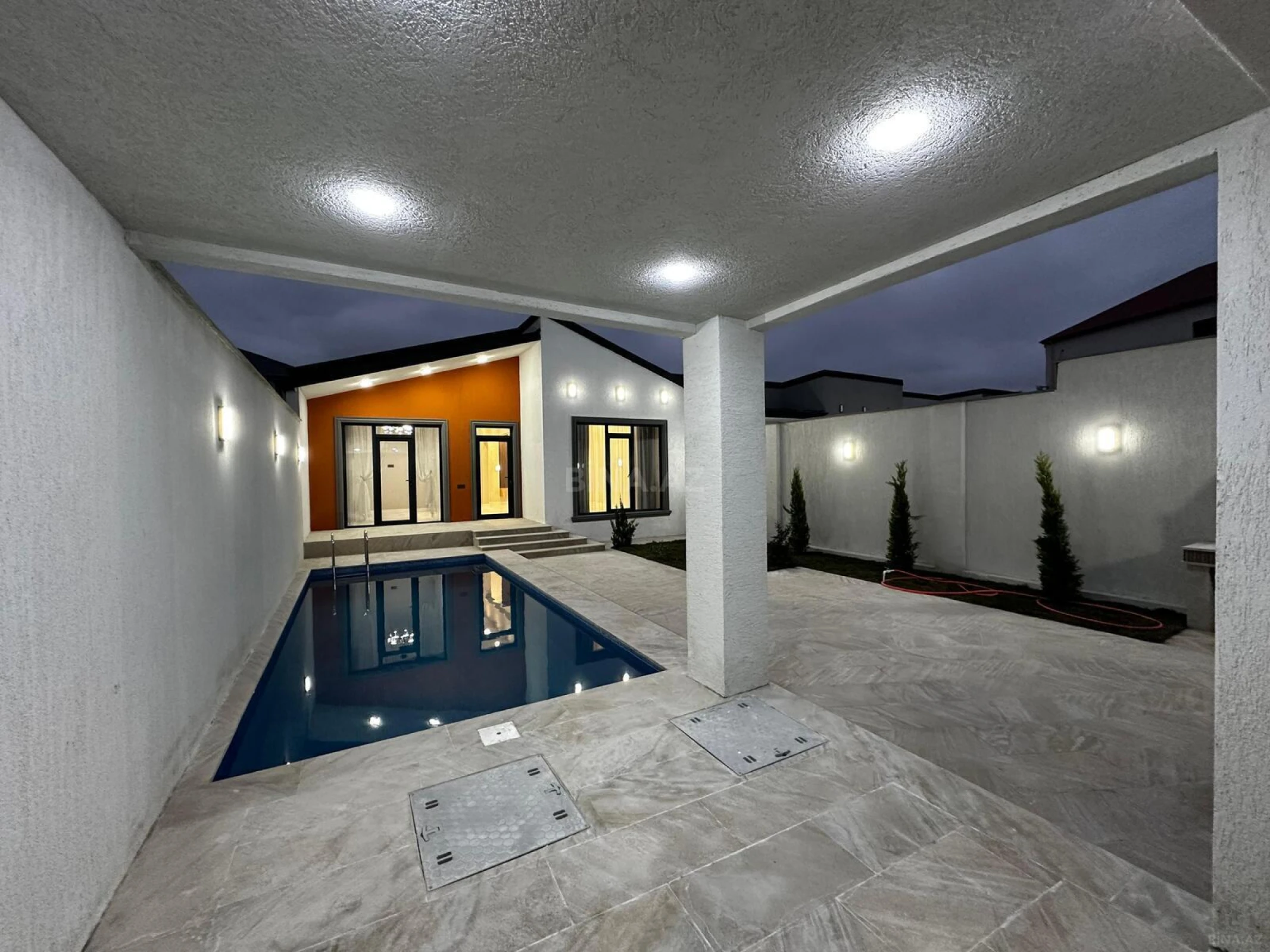 Satılır 4 otaqlı həyət evi 140 m²