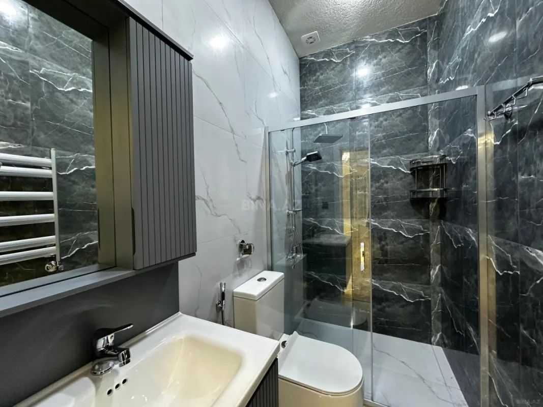 Satılır 4 otaqlı həyət evi 140 m²