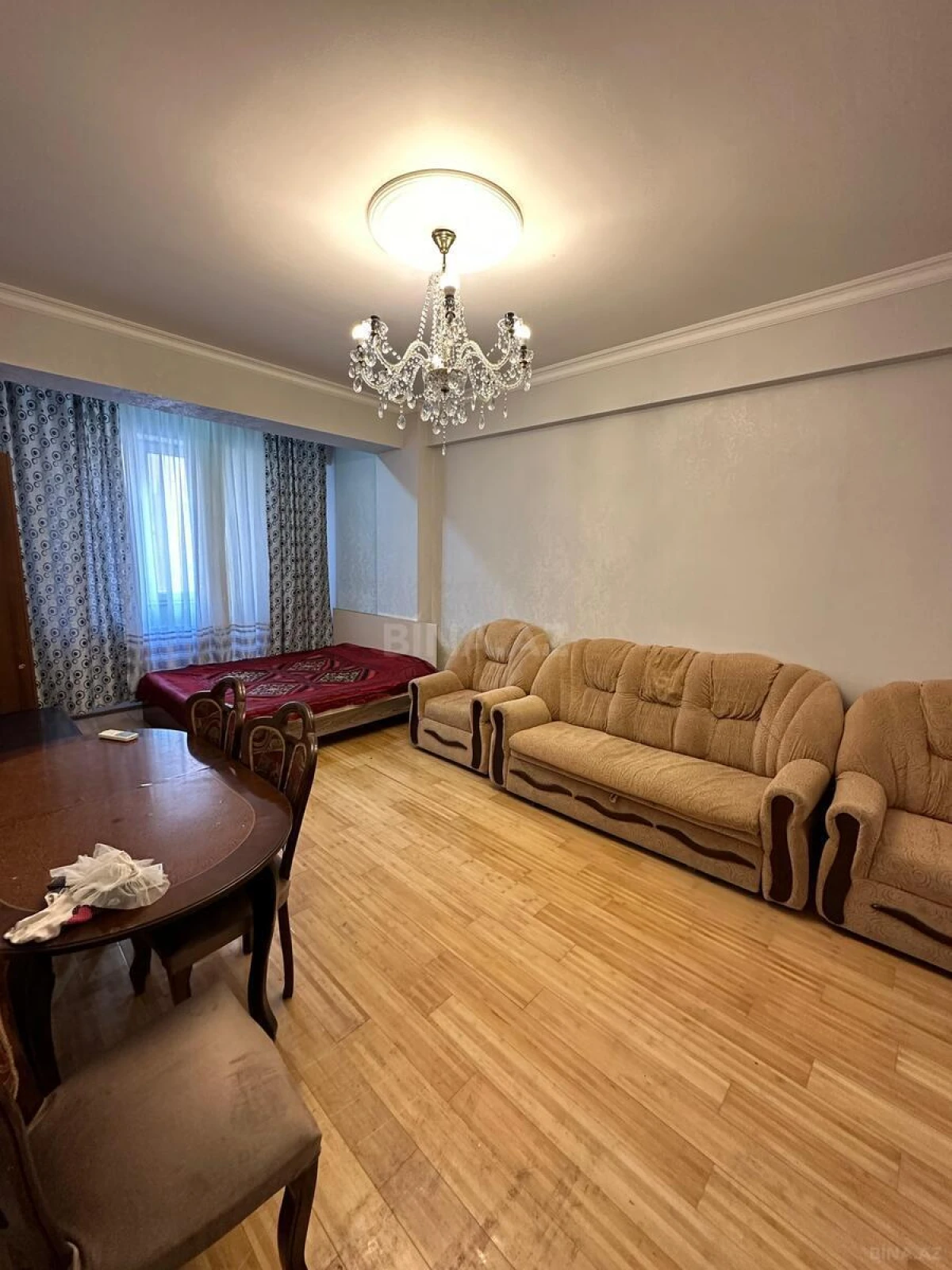 Satılır 1 otaqlı mənzil 40 m²
