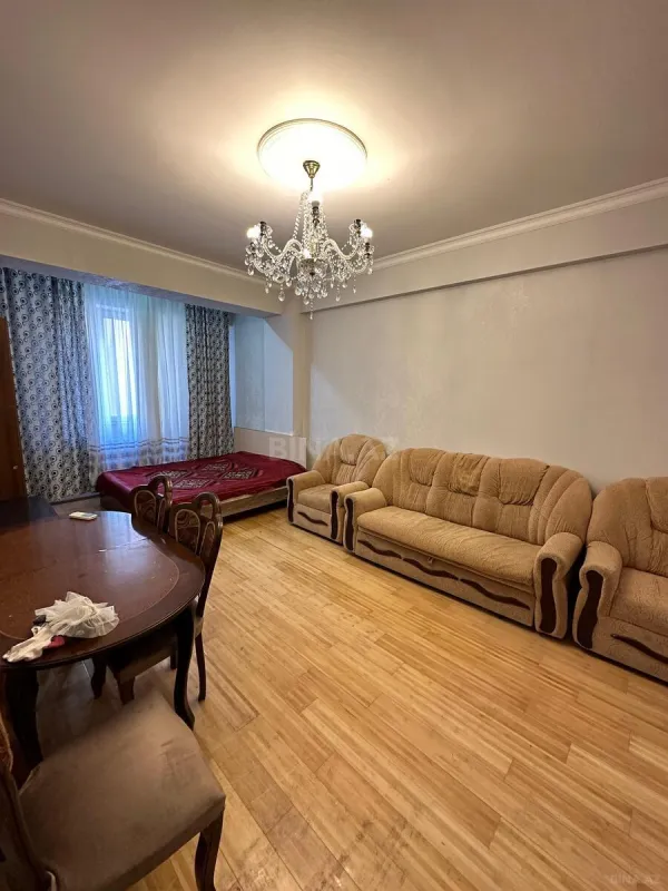 Satılır 1 otaqlı mənzil 40 m²