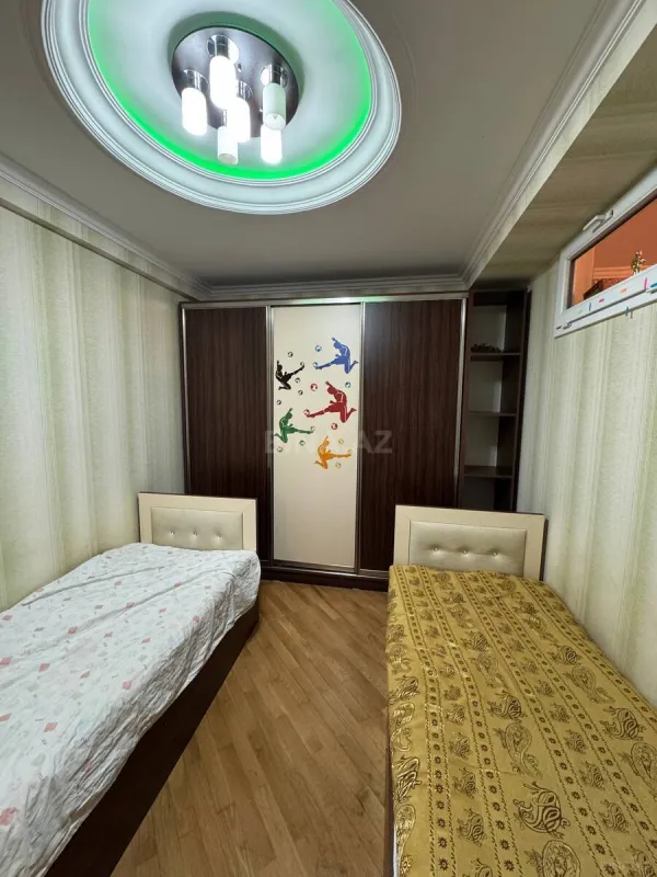 Satılır 3 otaqlı mənzil 87 m²