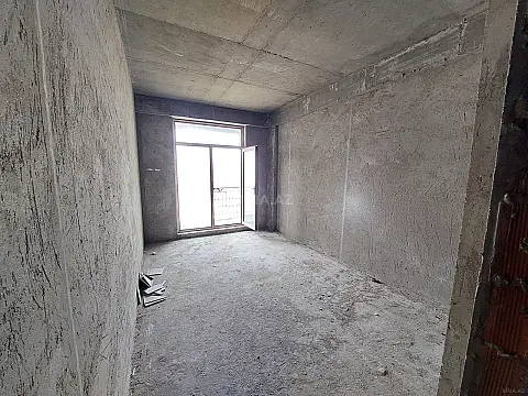 Satılır 2 otaqlı mənzil 91.4 m²