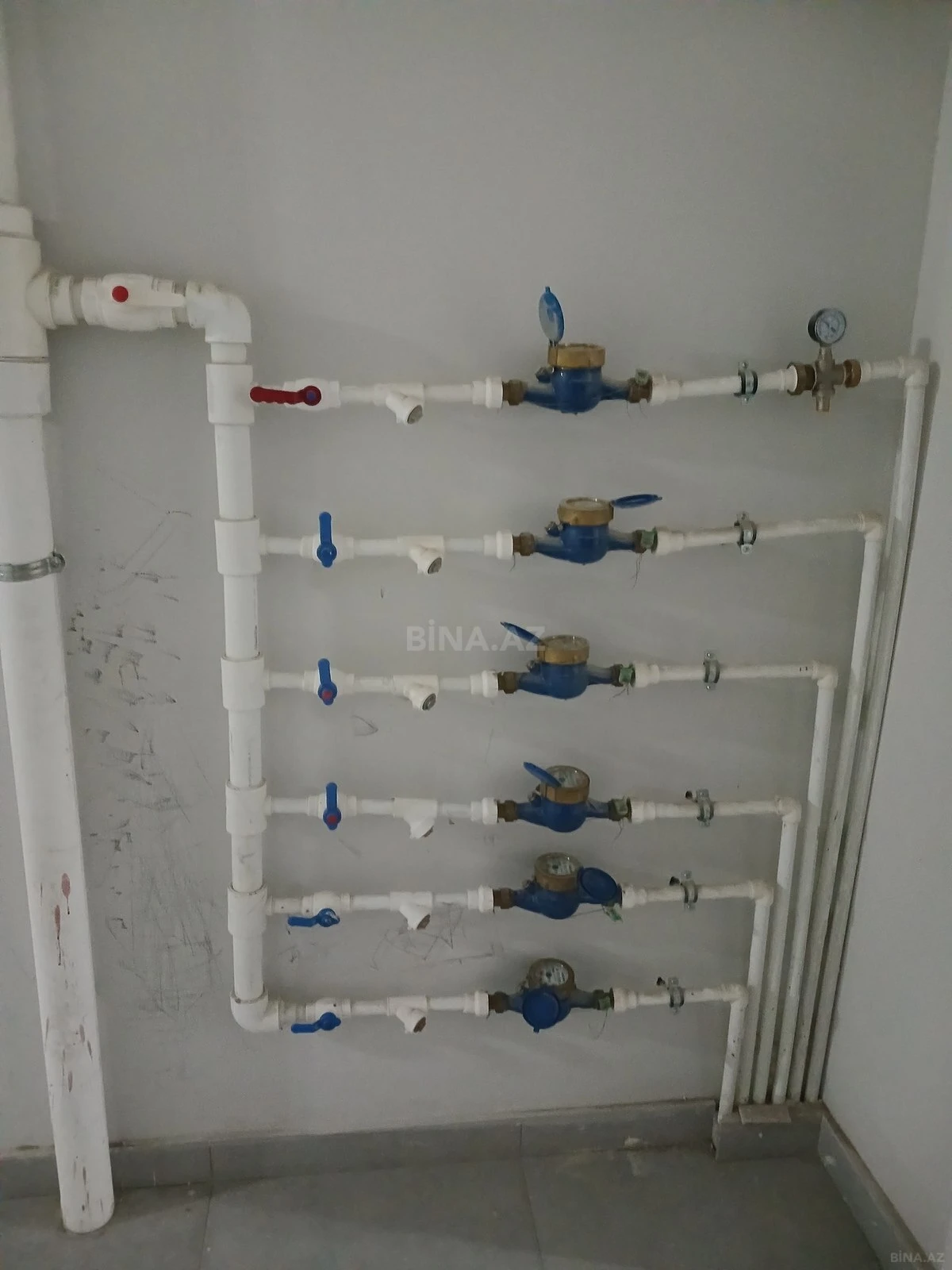 Satılır 2 otaqlı mənzil 91.4 m²