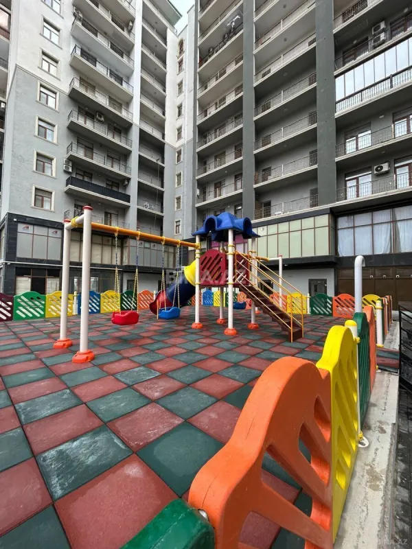Satılır 2 otaqlı mənzil 91.4 m²