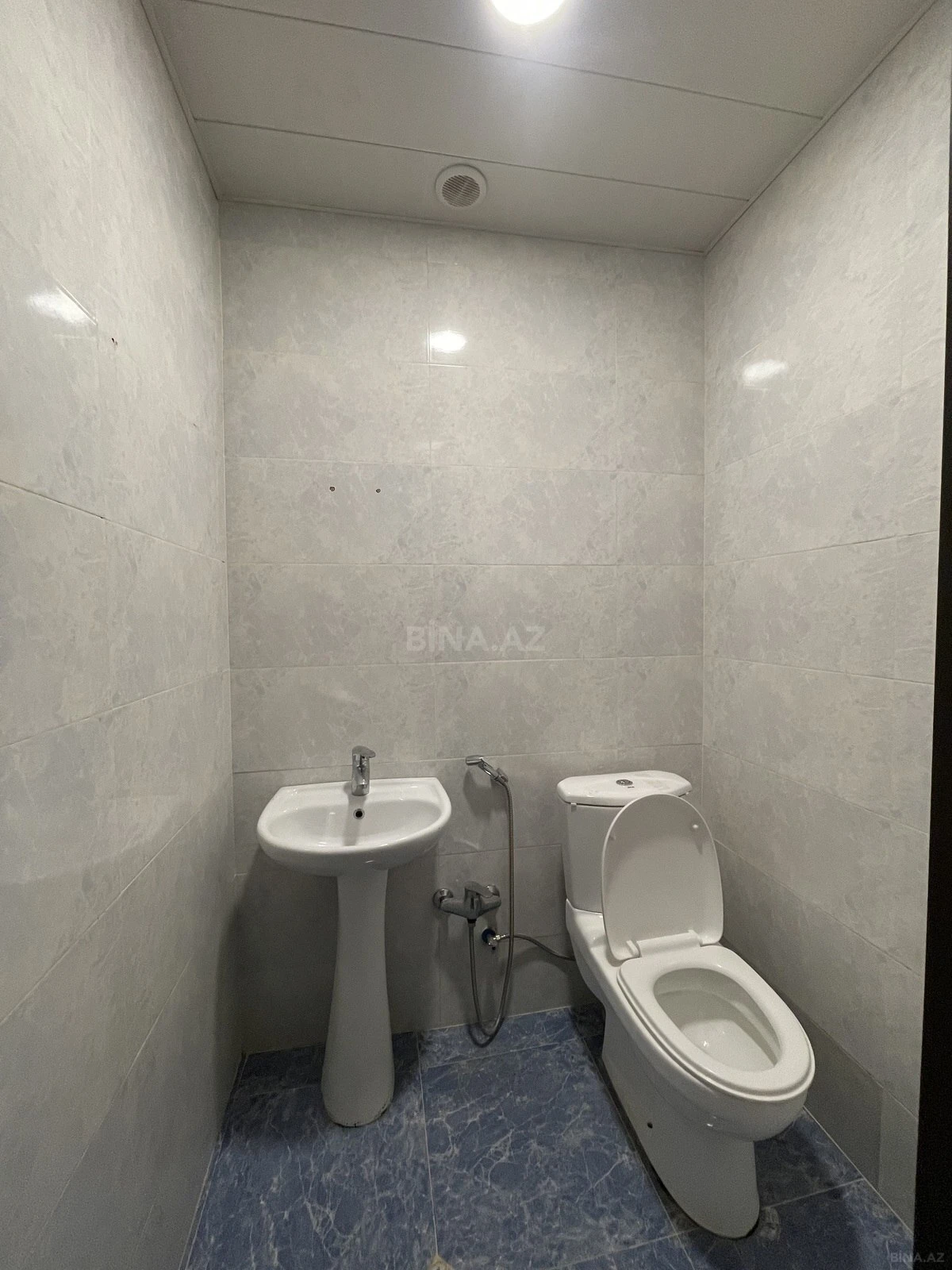 Kirayə verilir 3 otaqlı mənzil 77 m²