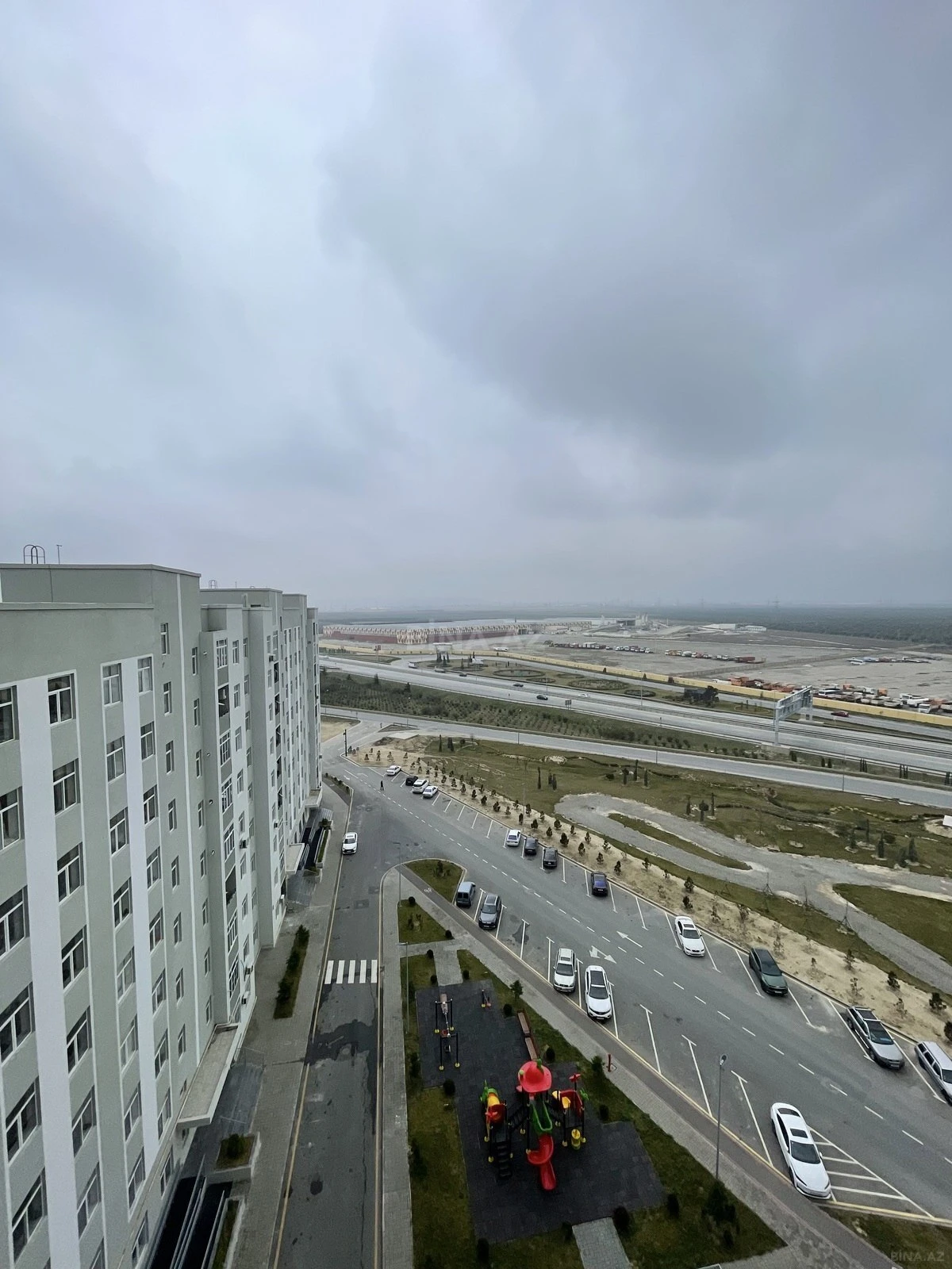 Kirayə verilir 3 otaqlı mənzil 77 m²