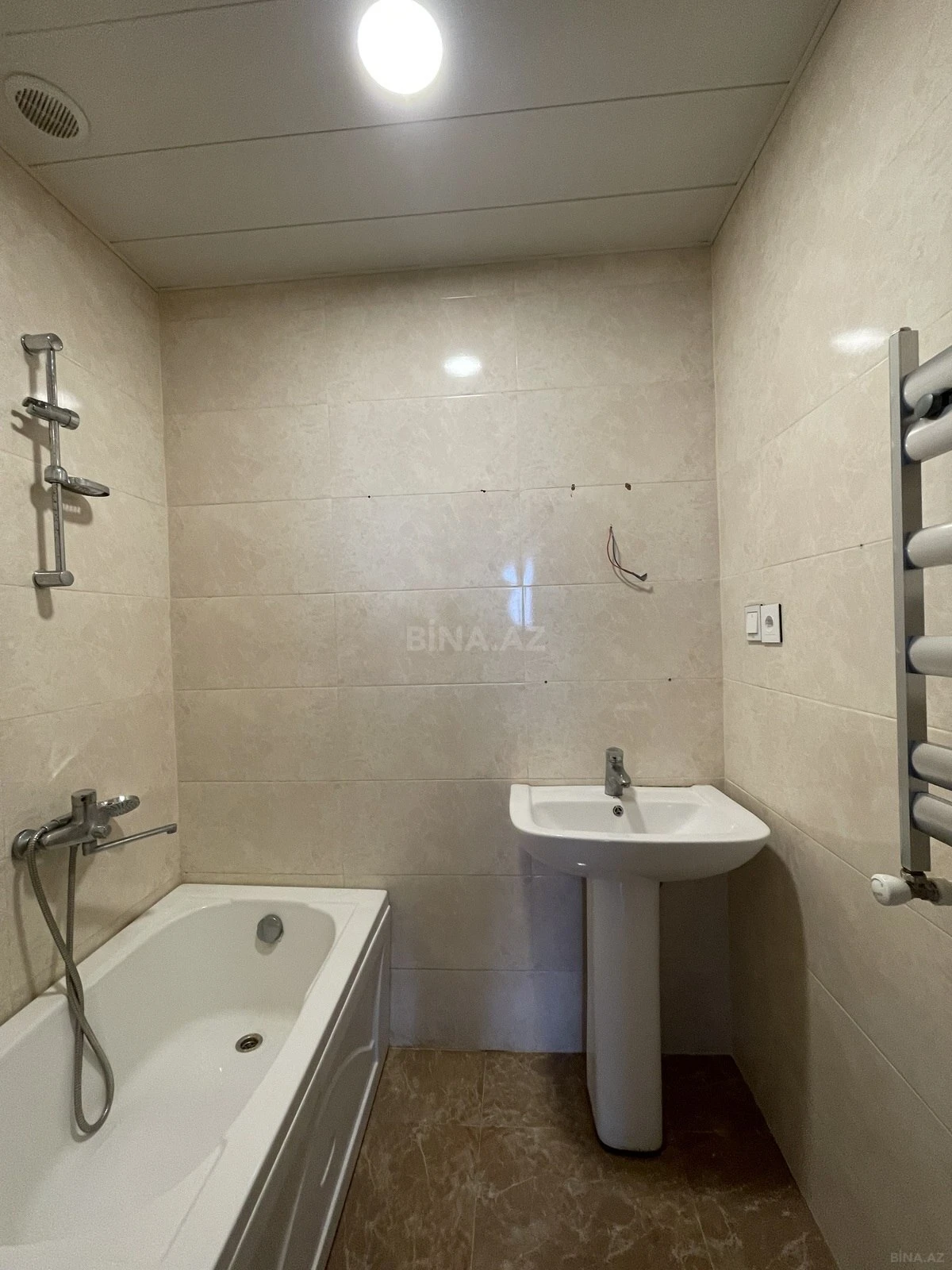 Kirayə verilir 3 otaqlı mənzil 77 m²
