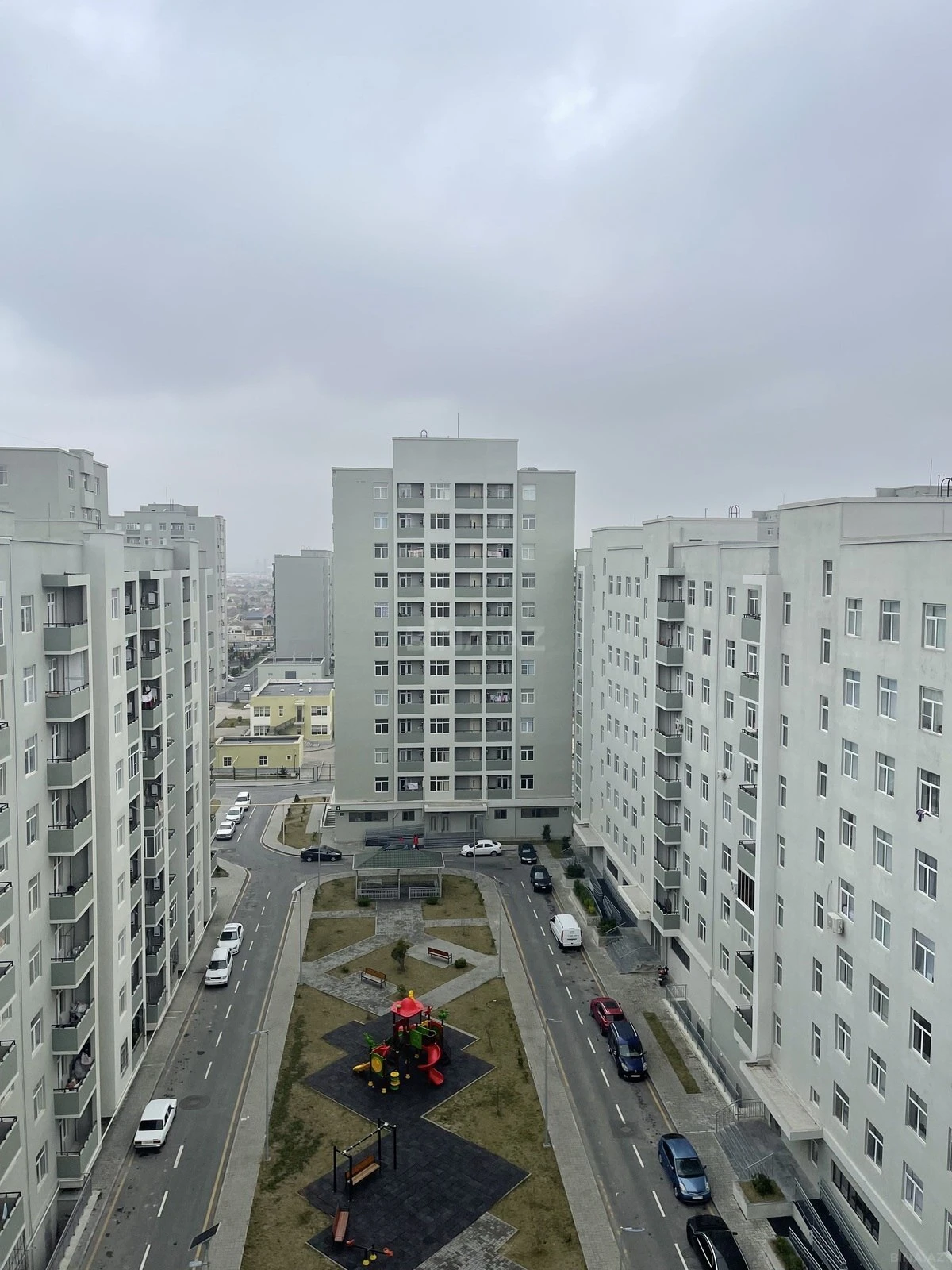 Kirayə verilir 3 otaqlı mənzil 77 m²