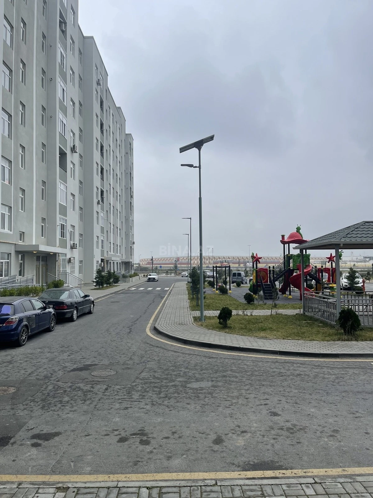 Kirayə verilir 3 otaqlı mənzil 77 m²