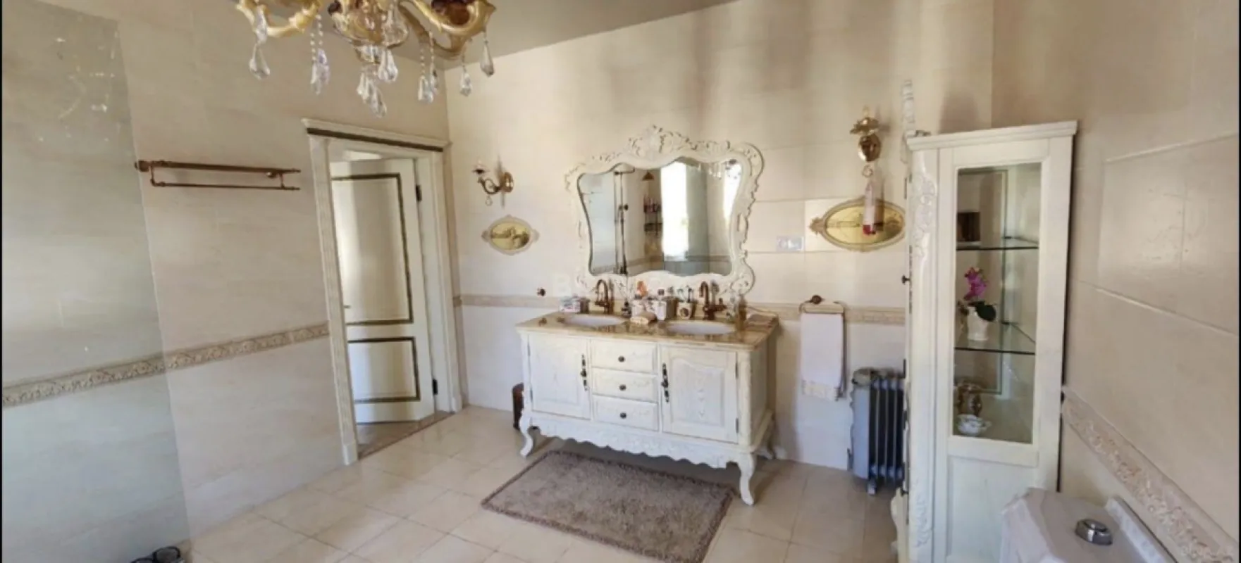 Kirayə verilir 6 otaqlı həyət evi 360 m²