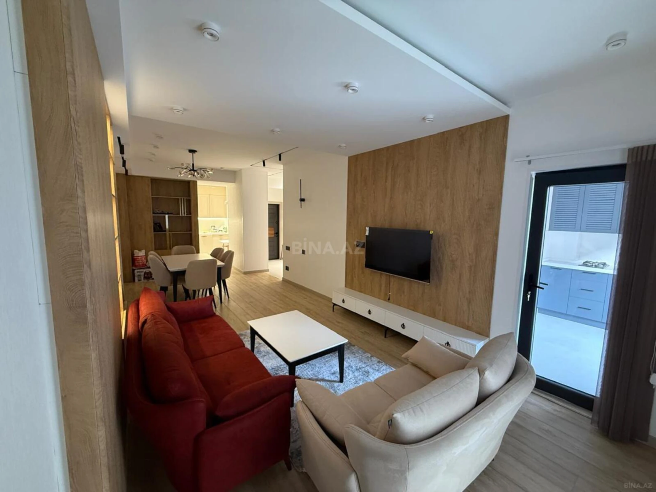 Kirayə verilir 2 otaqlı mənzil 75 m²