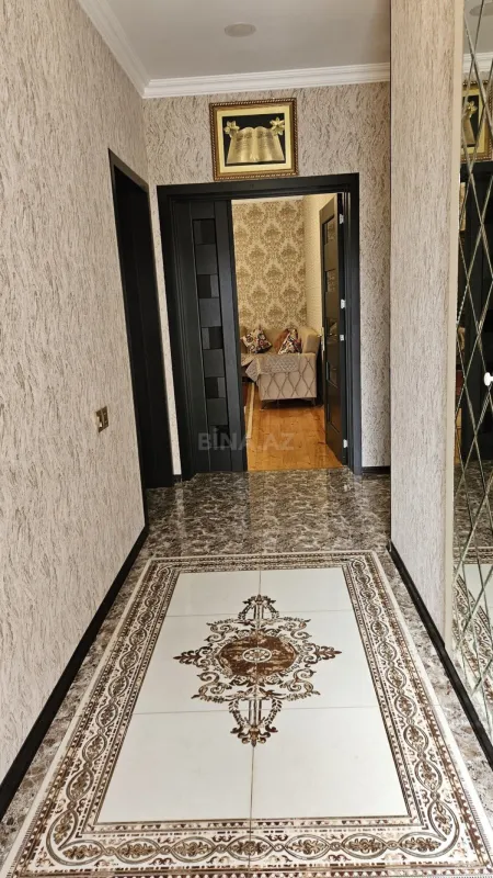 Satılır 7 otaqlı həyət evi 210 m²