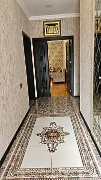 Satılır 7 otaqlı həyət evi 210 m²