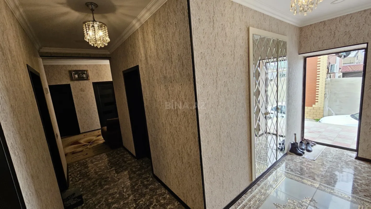Satılır 7 otaqlı həyət evi 210 m²