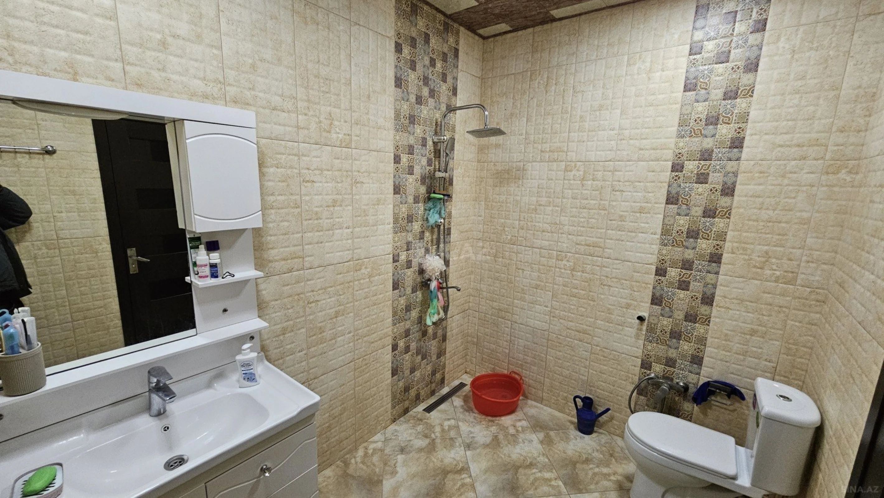 Satılır 7 otaqlı həyət evi 210 m²