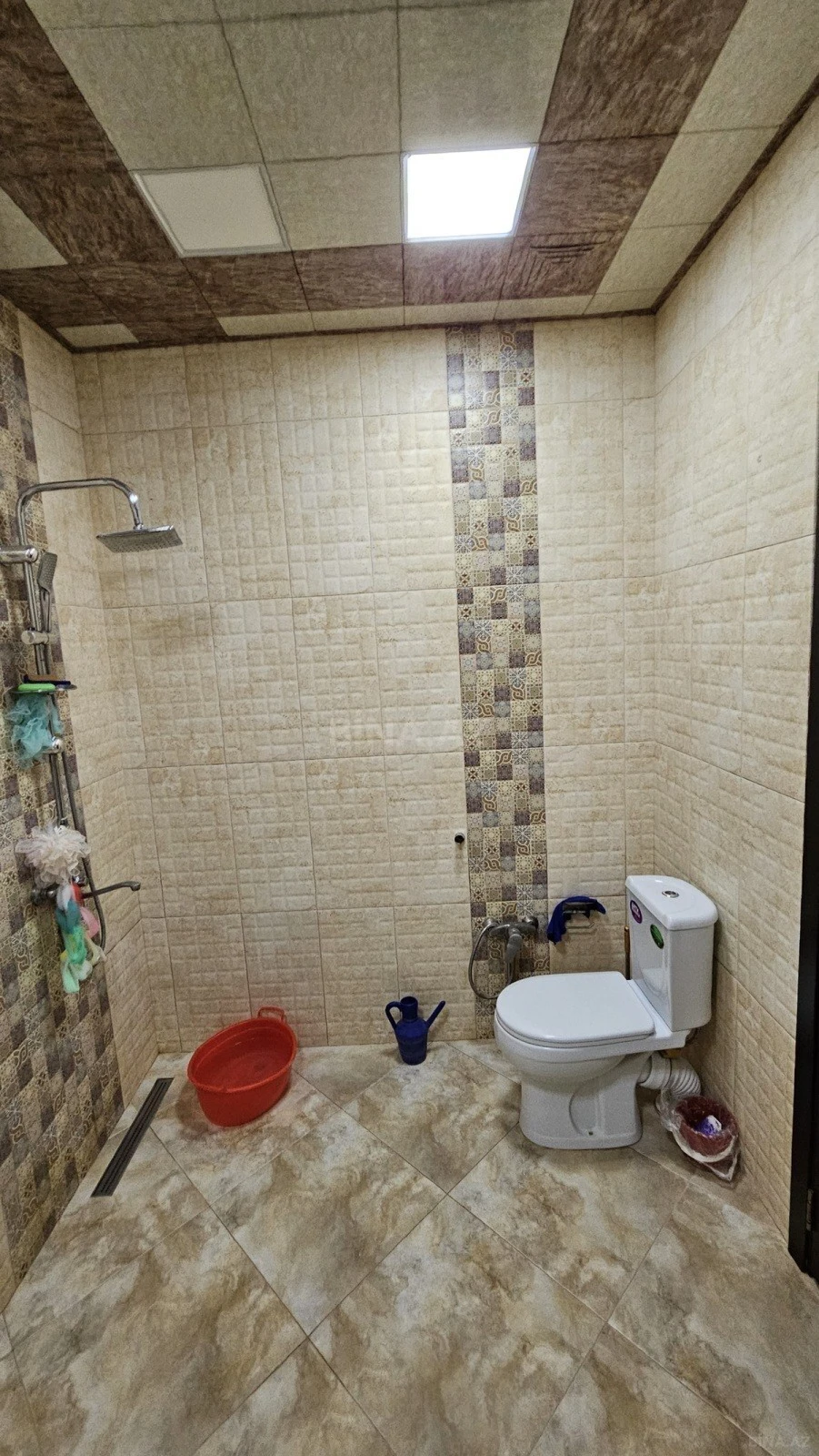 Satılır 7 otaqlı həyət evi 210 m²