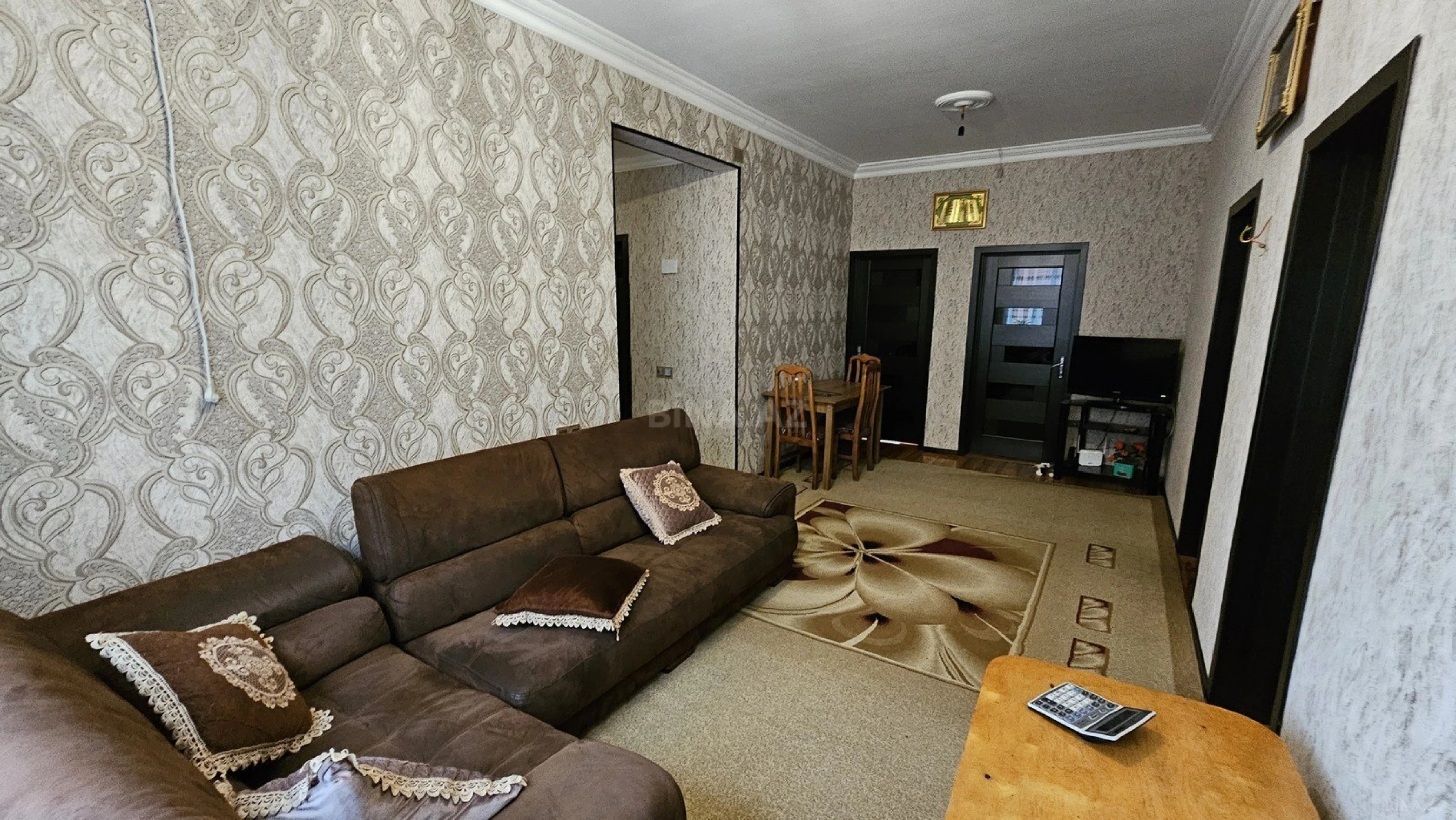 Satılır 7 otaqlı həyət evi 210 m²