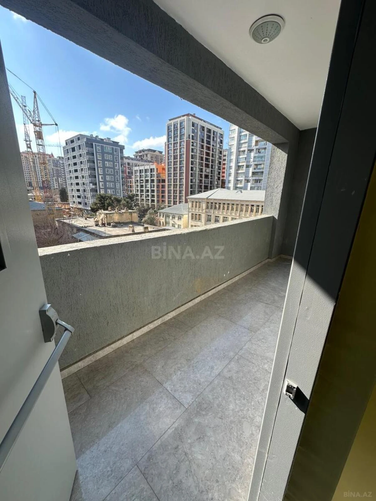 Satılır 3 otaqlı mənzil 85 m²