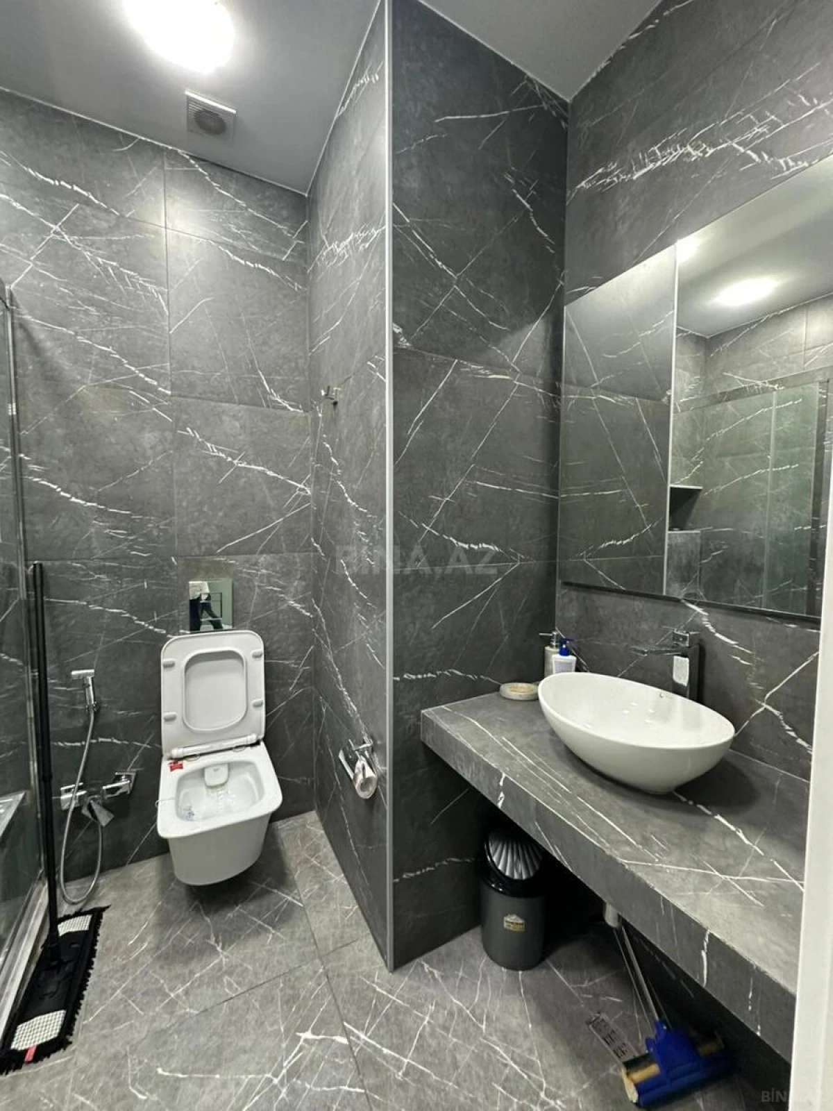 Kirayə verilir 2 otaqlı mənzil 100 m²