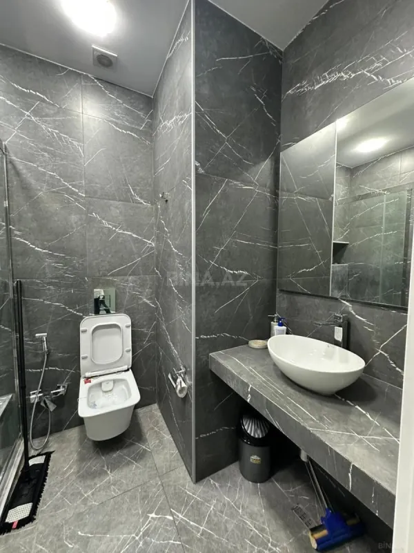 Kirayə verilir 2 otaqlı mənzil 100 m²