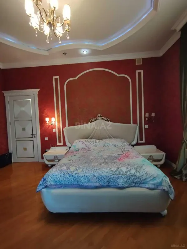 Satılır 6 otaqlı həyət evi 500 m²