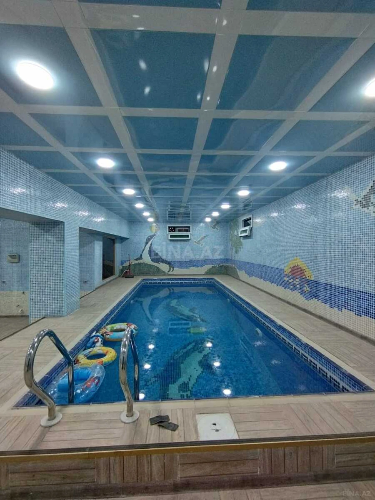 Satılır 6 otaqlı həyət evi 500 m²