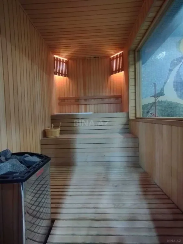 Satılır 6 otaqlı həyət evi 500 m²