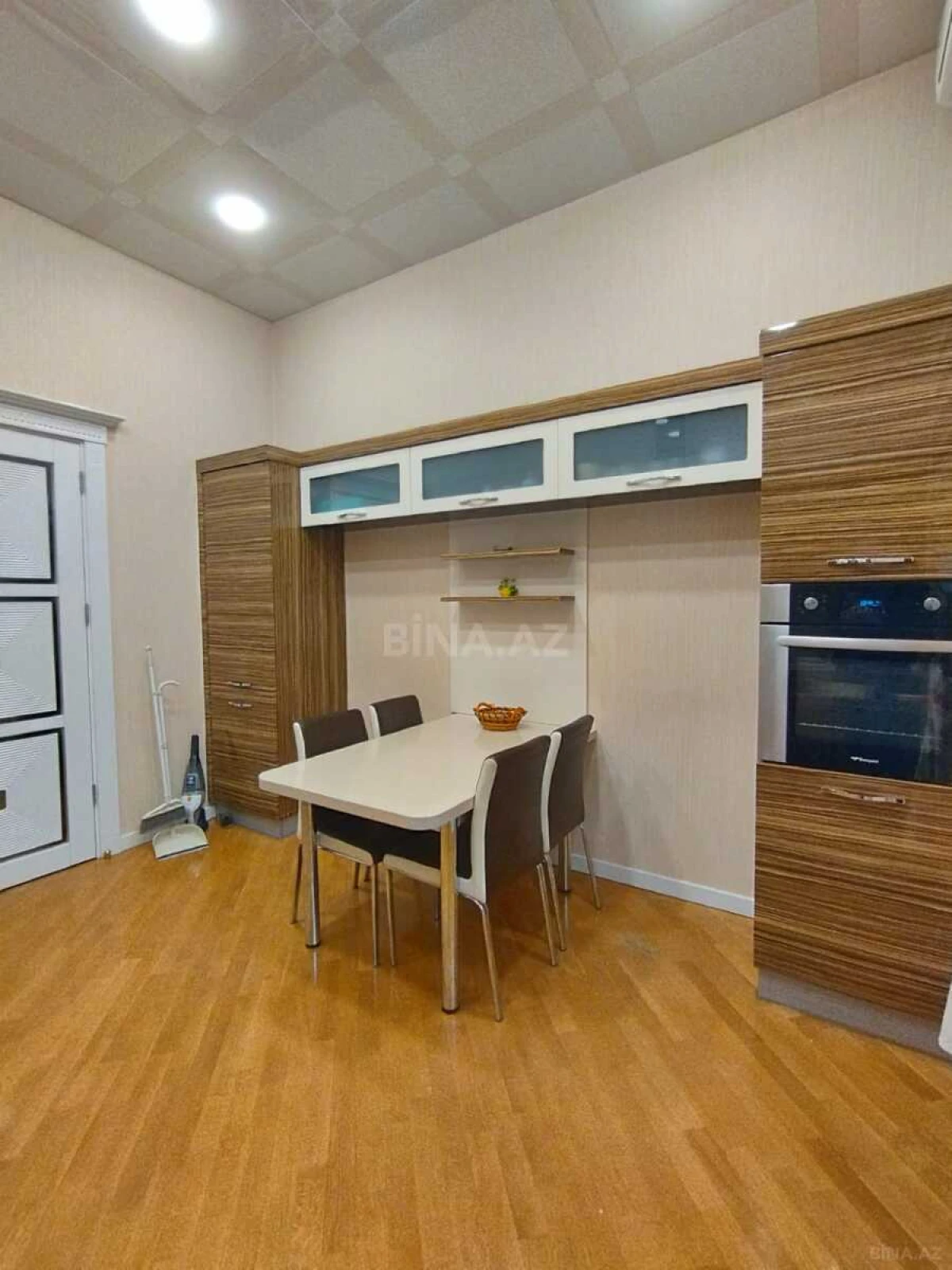 Satılır 6 otaqlı həyət evi 500 m²