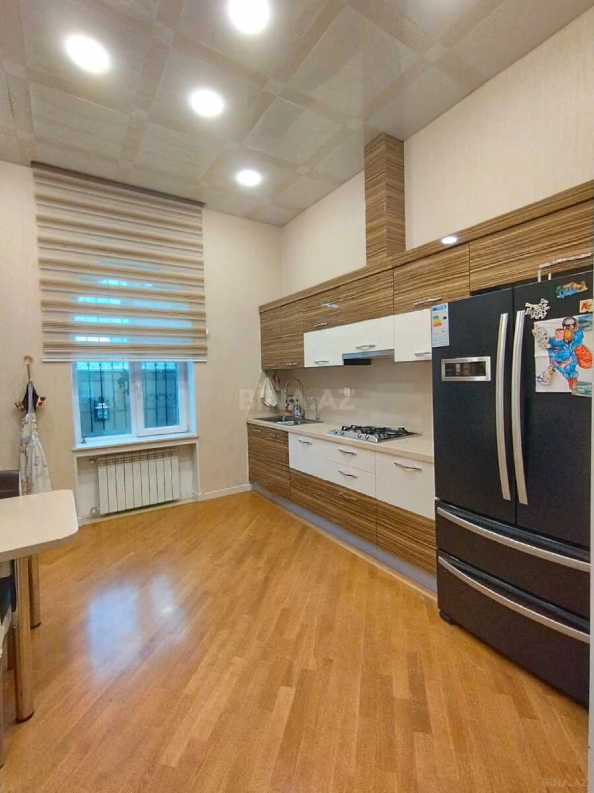 Satılır 6 otaqlı həyət evi 500 m²