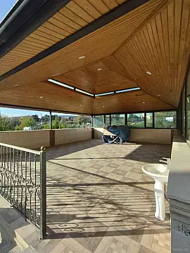 Satılır 6 otaqlı həyət evi 500 m²